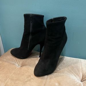 Christian Louboutin Suede Platform Stiletto Ankle Boots Size 39/8.5